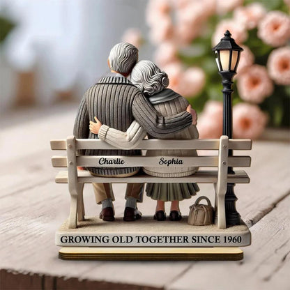 Nejlepší dárek pro seniory v roce 2025 – dřevěná soška jako symbol lásky a věrnosti