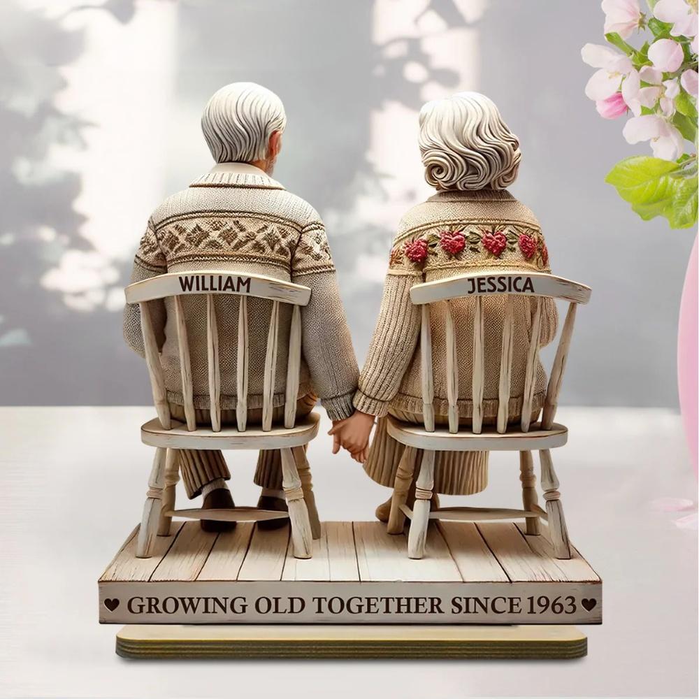 Nejlepší dárek pro seniory v roce 2025 – dřevěná soška jako symbol lásky a věrnosti